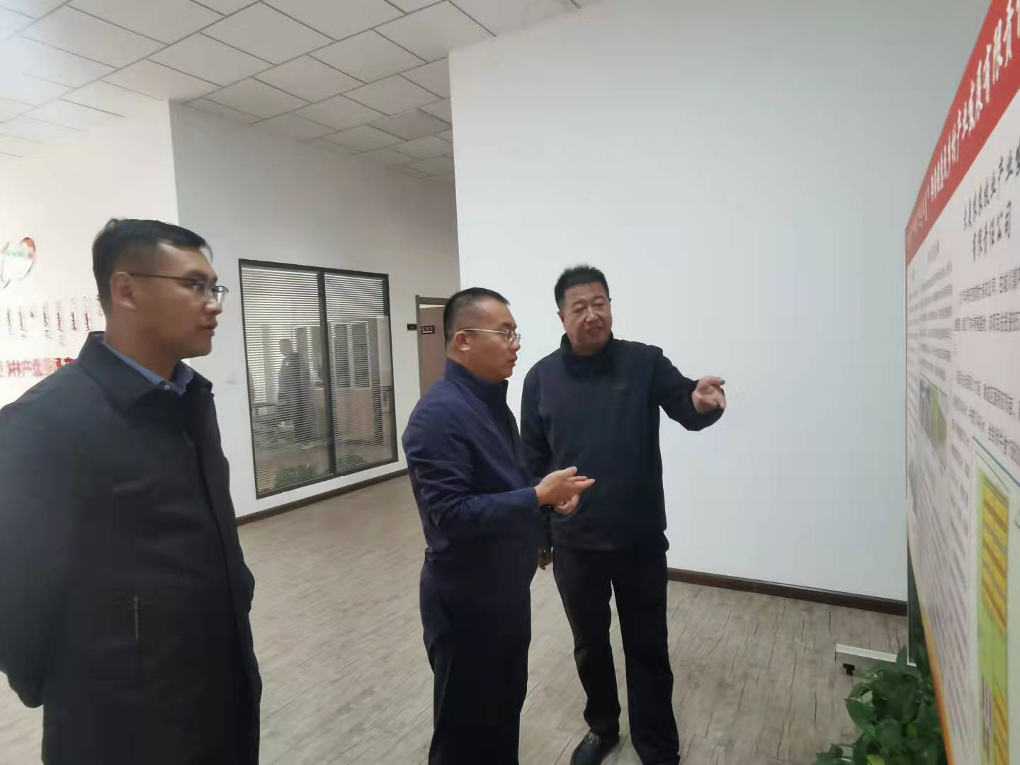 图片2.png 图片2.png